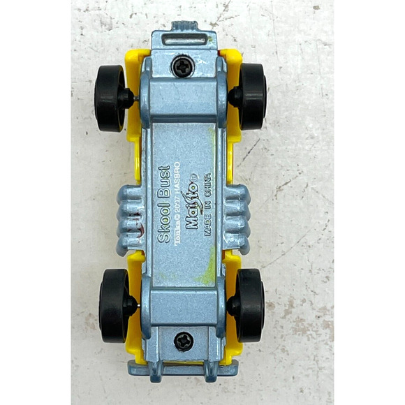 Maisto Tonka Hasbro 2007 Skool Bust Yellow with Red Flames Vehicle Model Toy - Picture 7 of 10